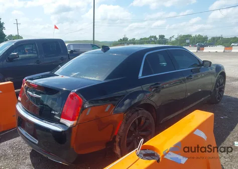 2017 Chrysler 300 Limited from USA, damaged, VIN 2C3CCAAG9HH668235